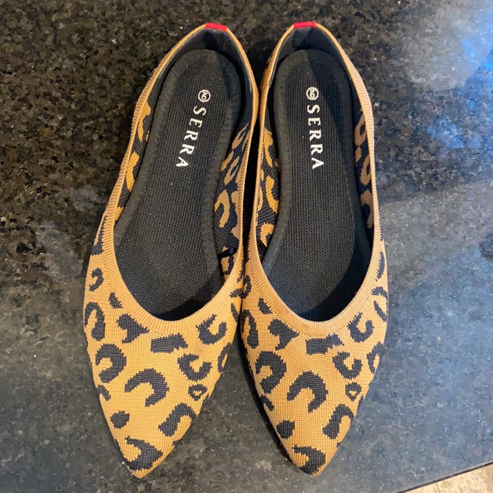 Serra shoes size 9 leopard print